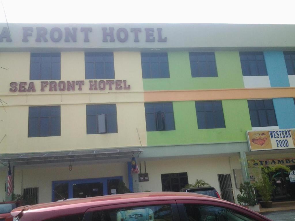 Sea Front Hotel Петалинг Джая Екстериор снимка