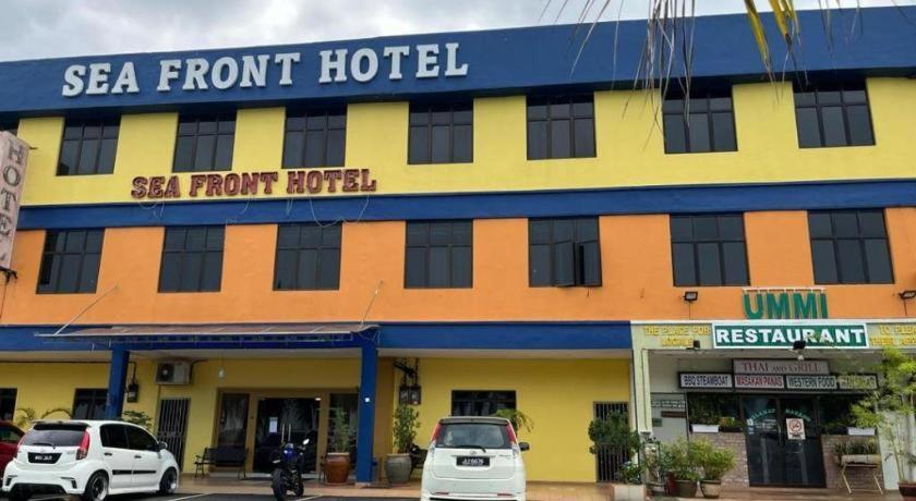 Sea Front Hotel Петалинг Джая Екстериор снимка