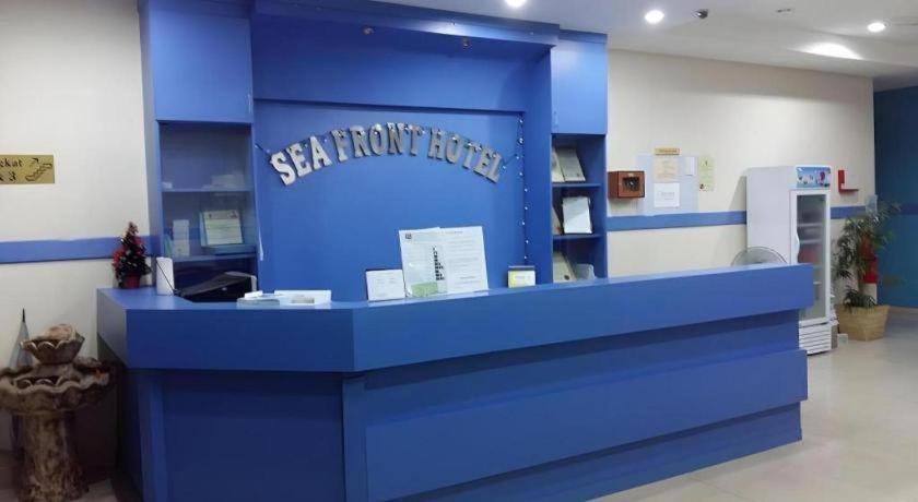 Sea Front Hotel Петалинг Джая Екстериор снимка