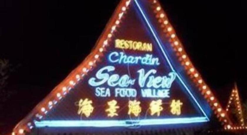 Sea Front Hotel Петалинг Джая Екстериор снимка