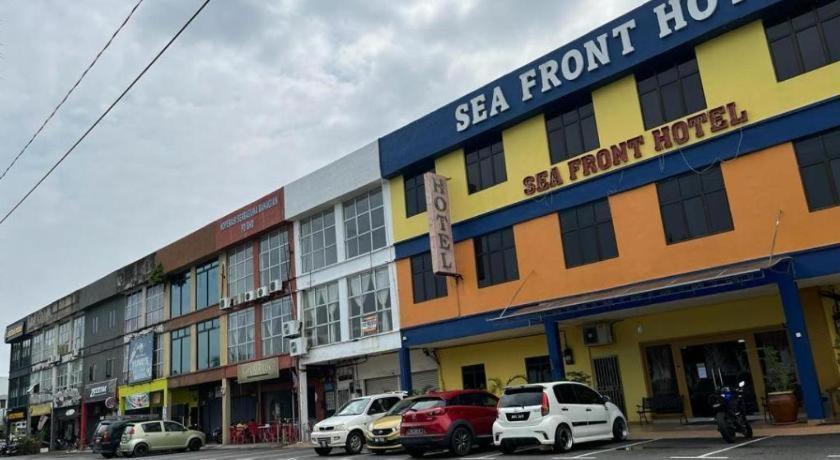 Sea Front Hotel Петалинг Джая Екстериор снимка